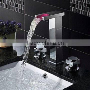 Antique China 3 Hole Brass LED Wash Basin Faucet photo-2