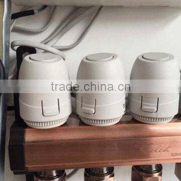 Brass Manifold With Digital Gauge and Ball Valve for Underfloor Heating System photo-5