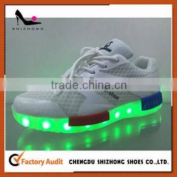 Fashionable NMD led light running shoes light and soft for men and women kids runners