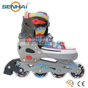 Soft Boot Roller Skates Shoes for Adults With Competitve Price Plasctic Frame Duarable PU Wheels