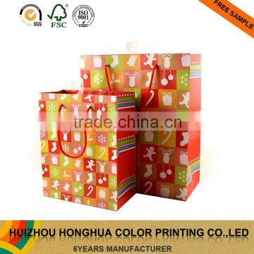 Wholesale handmade matt lamination christmas paper gift bag packaging shopping bag