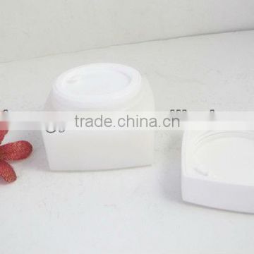 cosmetic cream jar with PMMA material