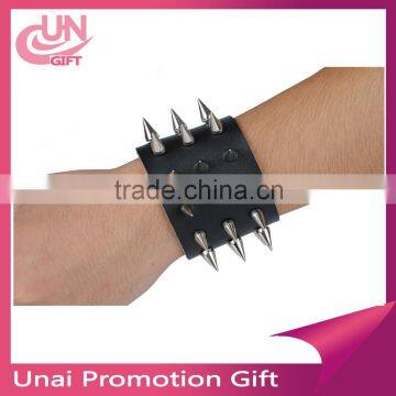 Unique Four Row Cuspidal Spikes Rivet Stud Wide Cuff Leather Punk Gothic Rock Unisex Bangle Bracelet