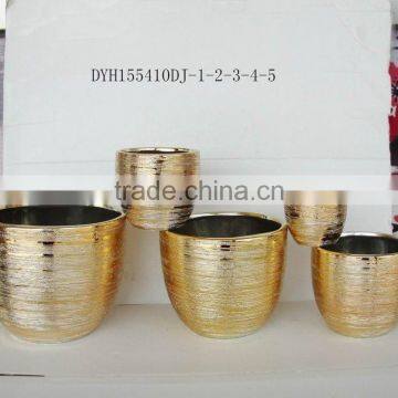 Shiny ceramic flower pot for garden plant