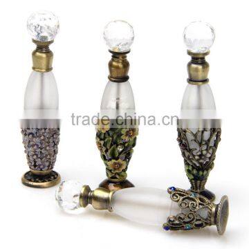 Vintage Perfume Atomizer Bottle Glass Metal Material Europe Popular Crystal Glass Bottle photo-6