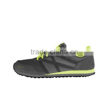 Classic Sports Shoes With Mesh Upper EVA Rubber Sole Light Weight for Wholesale