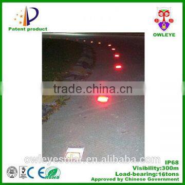 safety plastic road stud with hight light reflector/ high strengh reflective road stud