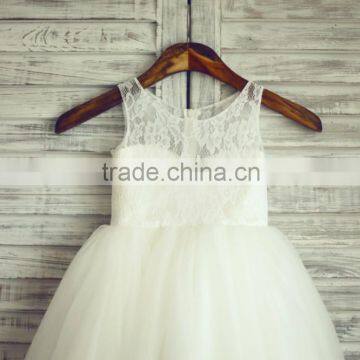 Elegant White Lace Appliques Scalloped Zipper Back Organza Customized Flower Girl Dress FGZ08 3 Year Old Girl Dress