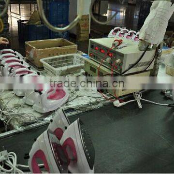 220V Plastic Laundry Steam Iron Electric