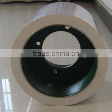 white color iron drum rubbe roll