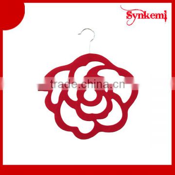 Flower shaped velvet scarf hanger wholesale