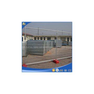 temporary construction fence / temporary fence panels