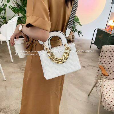 2021 Summer New Female Fashion Broadband Messenger Net Red Portable Square Bag photo-4