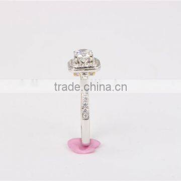 High Quality 925 Silver Engagement Ring With Clear Zircon for Lady Made in China photo-4