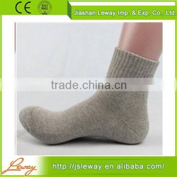 Wholesale Custom logo Running Breathable new design sport socks seamless Athletic Sport Socks