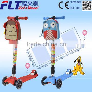 New Maxi 4 wheel kick scooter for child age with nice bag and color ring