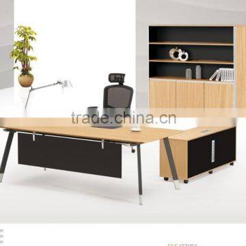 Office furniture set 4 metal legs and MFC material desk and mesh chair for sale (FOH-ED-E2225)