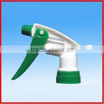 manual trigger sprayer