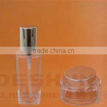 cosmetic glass bottles pump sparyer and plastic cap