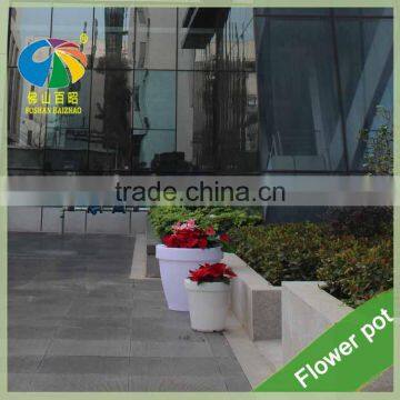 Com Sunproof Birthday LED Flower Planter Pot photo-2