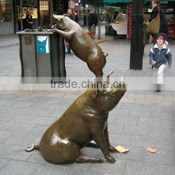 2015 new design garden decoration bronze golden pig statue