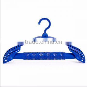 Heavy Duty Plastic Hanger/manufacturer OEM Hanger for Dtying Coat/plastic Coat Hanger Manufacturer photo-5