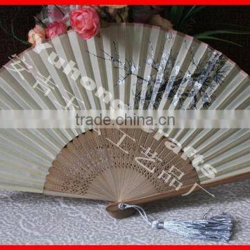 Decorative Chinese Carved Bamboo Cloth Hand Fan photo-2