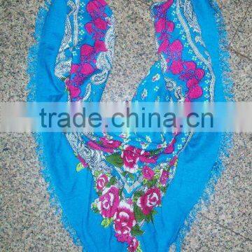 Embroidery printed tringle