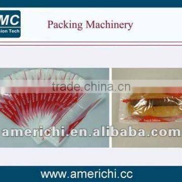 Automatic bread packing machine