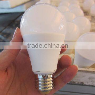len bulb A60 12w E26 E27 LED bulb SMD2835 plastic aluminium