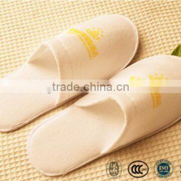 High quality hotel disposable pull plush slipper with anti-slip sole