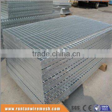 ASTM A36 Hot dipped galvanized serrated or plain platform steel grating catwalk platform (Trade Assurance)