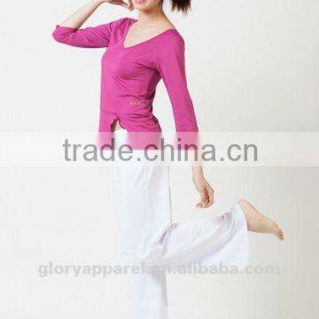 Ladies suits for yoga sport,fuxia tops and white boot cuts