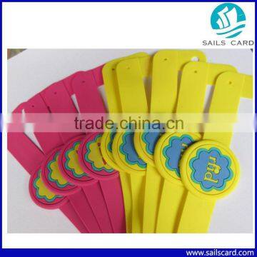 Shenzhen supplier customed silicon wristband rfid