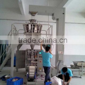 Best seller in China potato chips packing machine VFFS machine with low price