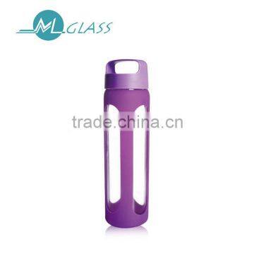 Portable pyrex glass travel bottle water bottle with silicone sleeve handmade drinking ware 550ml