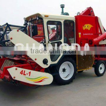 Agricultural 4L-1.0 soybean harvester machine