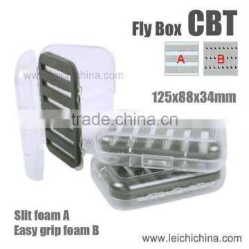 Clear swingleaf plastic fly box