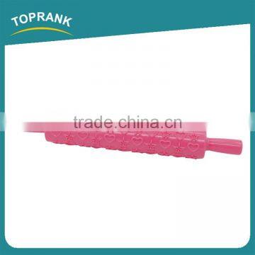 Toprank Hot Sale New Design Custom Heart Shaped Plastic Decorative Fondant Embossing Pattern Rolling Pin