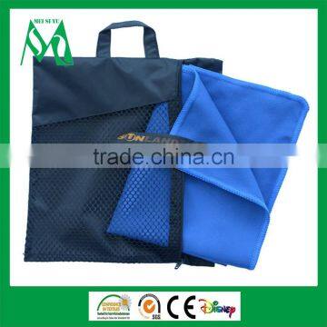 New arrival custom gym towel with zipper pocket