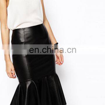 Woman's Peplum Hem Pencil Skirt In Leather Look