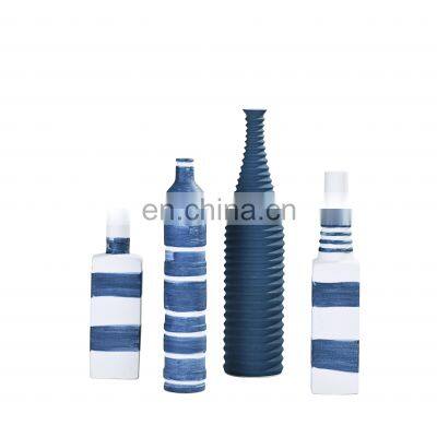 Porcelain Modern Hand-made Line Blue  and White Porcelain Ceramic Vase Table Vase for Home Decoration