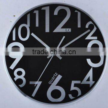 Round metal clock