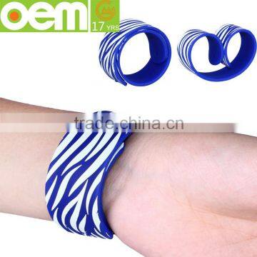 Fashion Silicone Bracelet With Bells