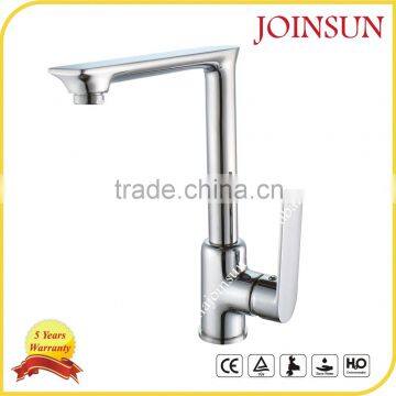 fashion water brass kitchen faucet