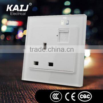 Wall Mounted British Standard 3 Pin Wall Socket With Network Outlet photo-5