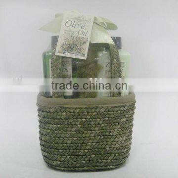 grass bakset bath gift set