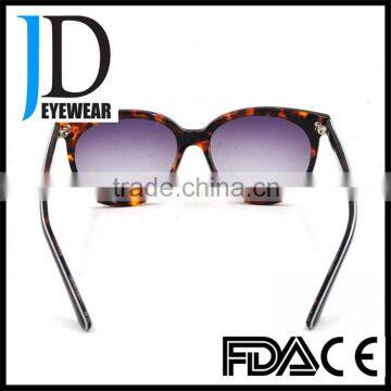 Newest Pretty Summer Ladies Sunglasses Double Color Temple Personalized Cheap Sunglasses