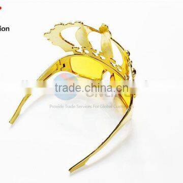 No.1 Yiwu Exporting Commission Agent Wanted Very Cheap Golden Crown Design Sunglasses for Party Event photo-3