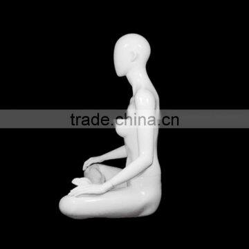 Latest Design Yoga Sitting Female Mannequin for Window Display photo-2